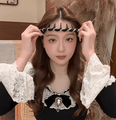 Vintage High Skull Pearl Headband