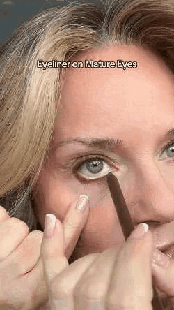 24HR Waterproof Eyeliner