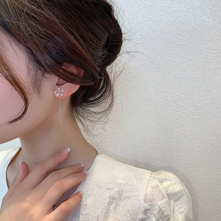 Shiny Diamond Flower Earrings
